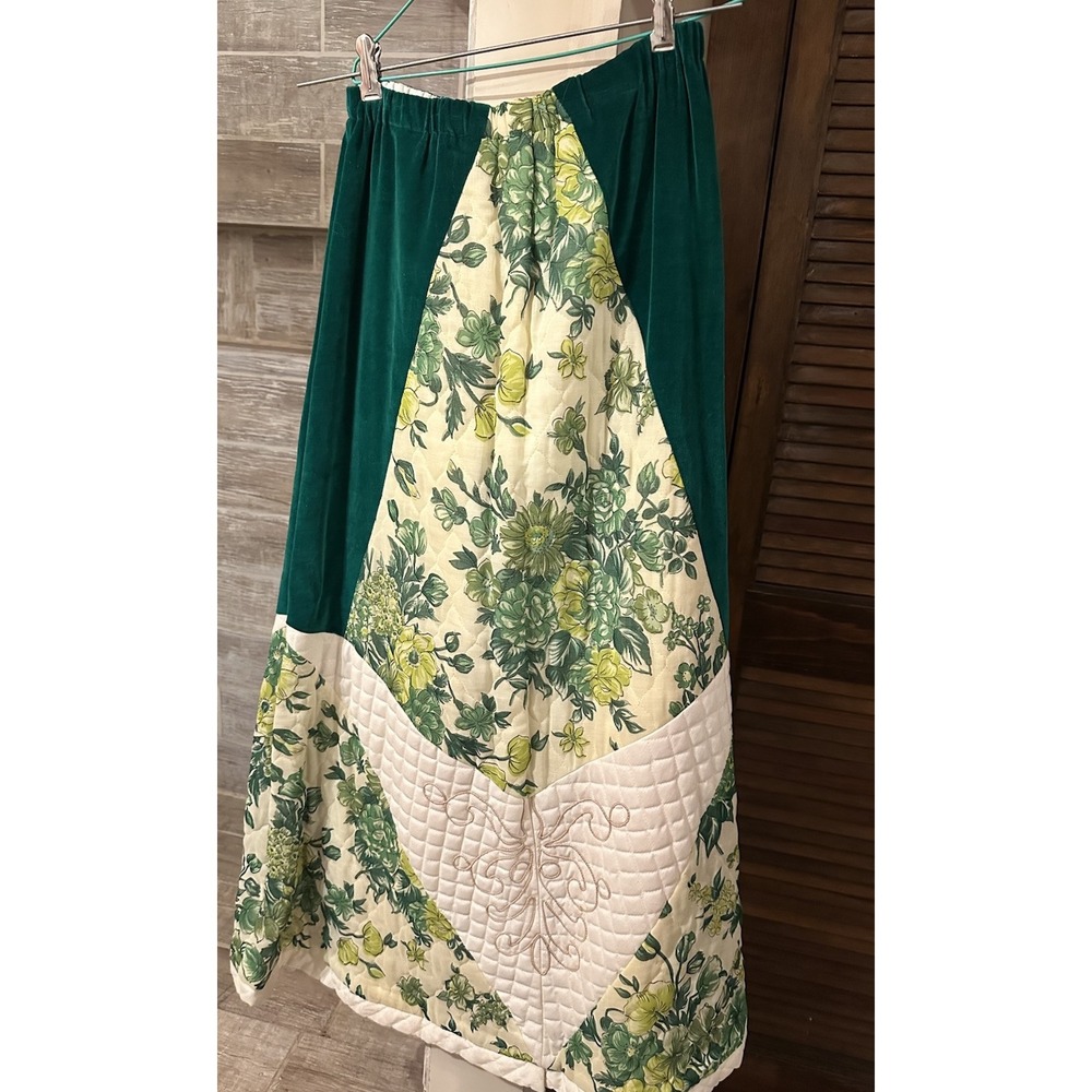 Vintage 1970s Chessa Davis Velvet Quilted Green Skirt Maxi Skirt